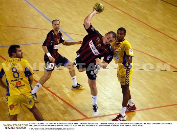Handball - jonathan roby