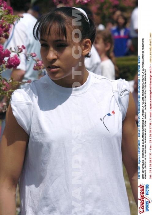 Jeux Olympiques t - soraya chaouch