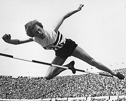 Esther BRAND