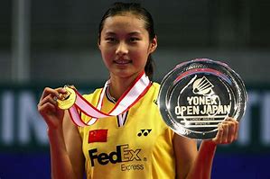 Yihan WANG